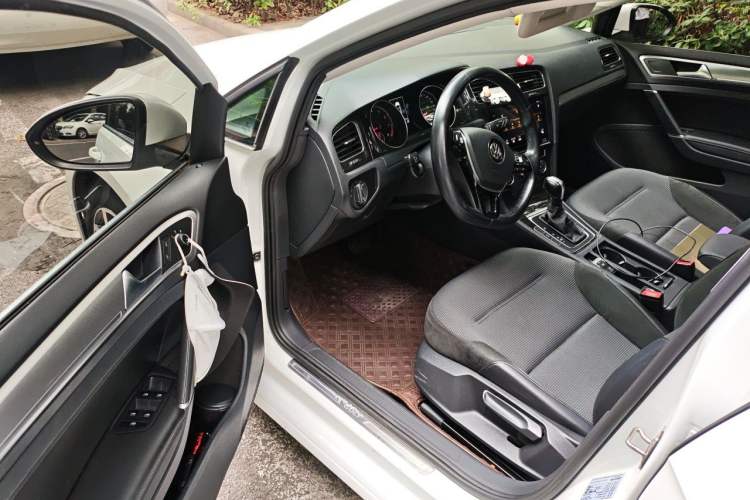 Used Volkswagen Golf 2020 280TSI DSG Comfort Version Driver Seat