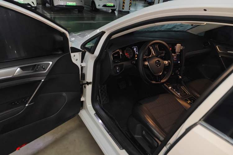Used Volkswagen Golf 2020 280TSI DSG Comfort Version Driver Seat