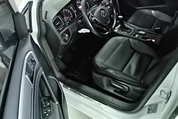 Used Volkswagen Golf 2020 Zhiai Edition 280TSI DSG Comfort Model Driver Seat