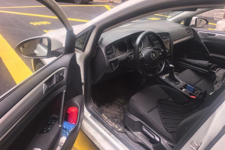 Used Volkswagen Golf 2020 Zhiai Edition 200TSI DSG Comfortable & Ambitious Version Driver Seat