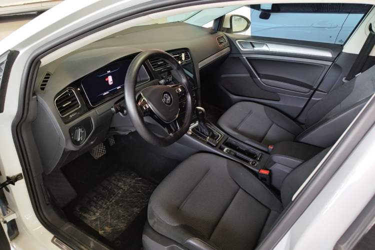 Used Volkswagen Golf 2020 Zhiai Edition 280TSI DSG Comfort Model Driver Seat