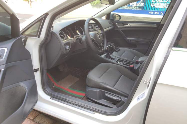 Used Volkswagen Golf 2020 Zhiai Edition 280TSI DSG Comfort Model Driver Seat