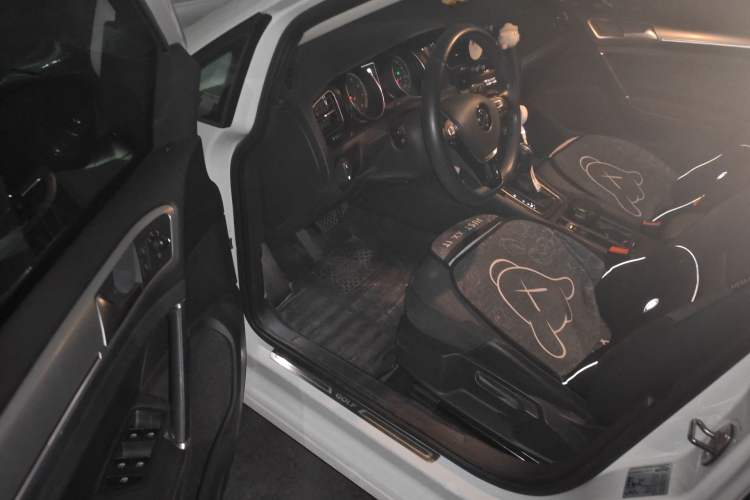 Used Volkswagen Golf 2020 280TSI DSG Comfort Version Driver Seat