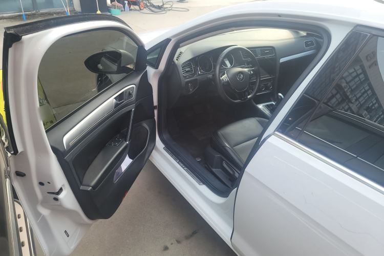 Used Volkswagen Golf 2020 Zhiai Edition 200TSI DSG Comfortable & Ambitious Version Driver Seat