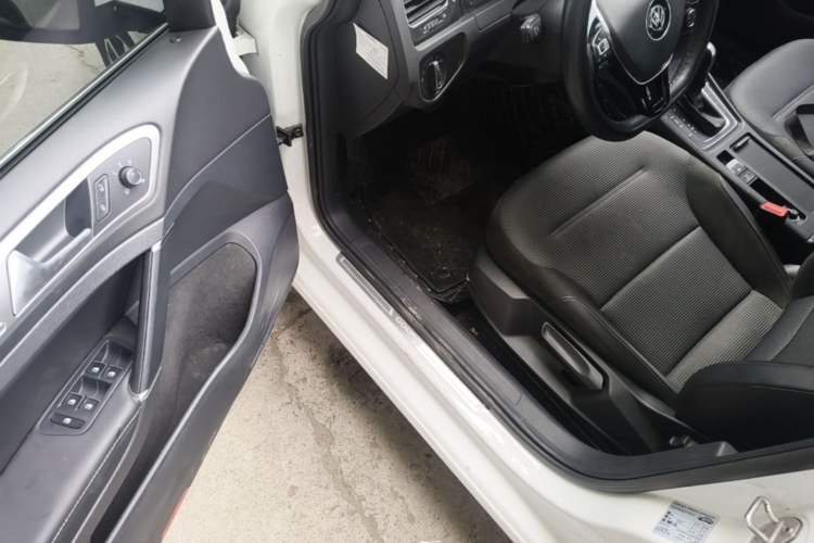 Used Volkswagen Golf 2020 Zhiai Edition 280TSI DSG Comfort Model Driver Seat