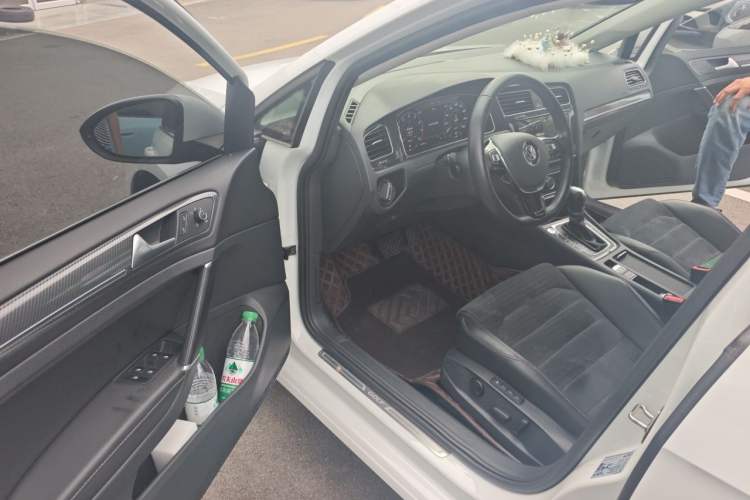 Used Volkswagen Golf 2020 Zhiai Edition 280TSI DSG Luxury Model Driver Seat