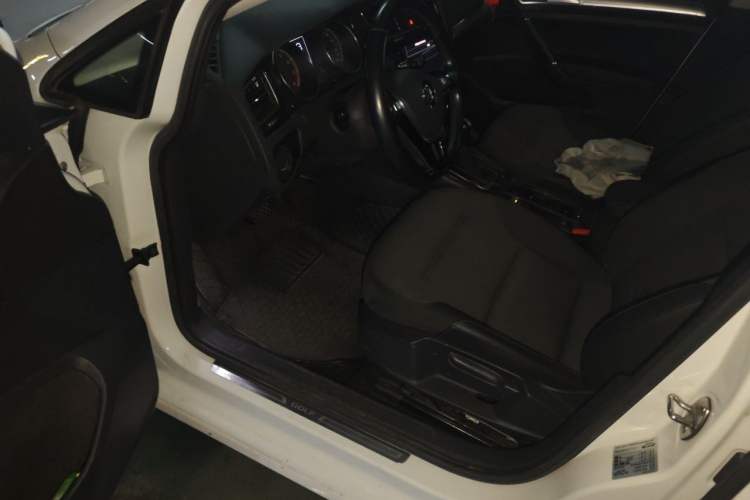 Used Volkswagen Golf 2020 Zhiai Edition 280TSI DSG Comfort Model Driver Seat
