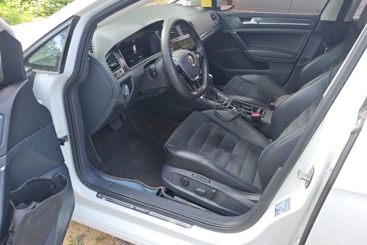 Used Volkswagen Golf 2020 Zhiai Edition 280TSI DSG Luxury Model Driver Seat