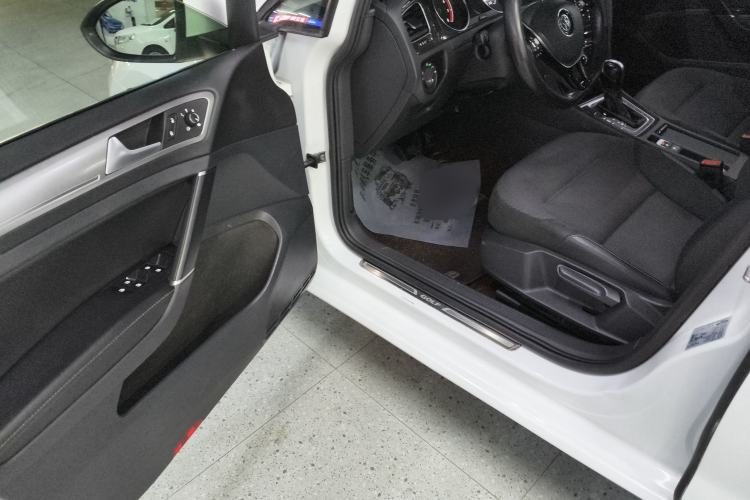Used Volkswagen Golf 2020 280TSI DSG Comfort Version Driver Seat