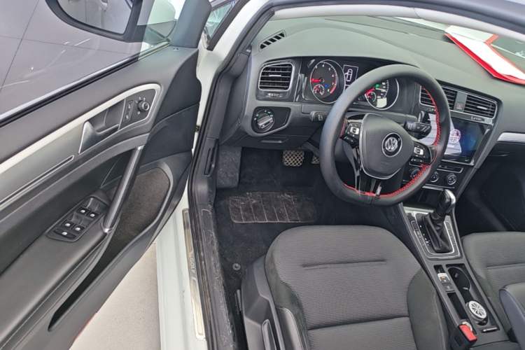 Used Volkswagen Golf 2020 280TSI DSG Comfort Version Driver Seat