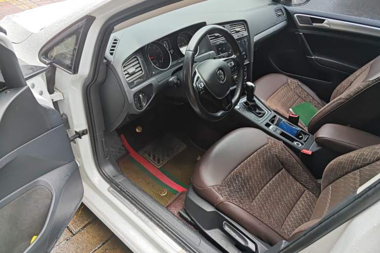 Used Volkswagen Golf 2020 Zhiai Edition 280TSI DSG Comfort Model Driver Seat