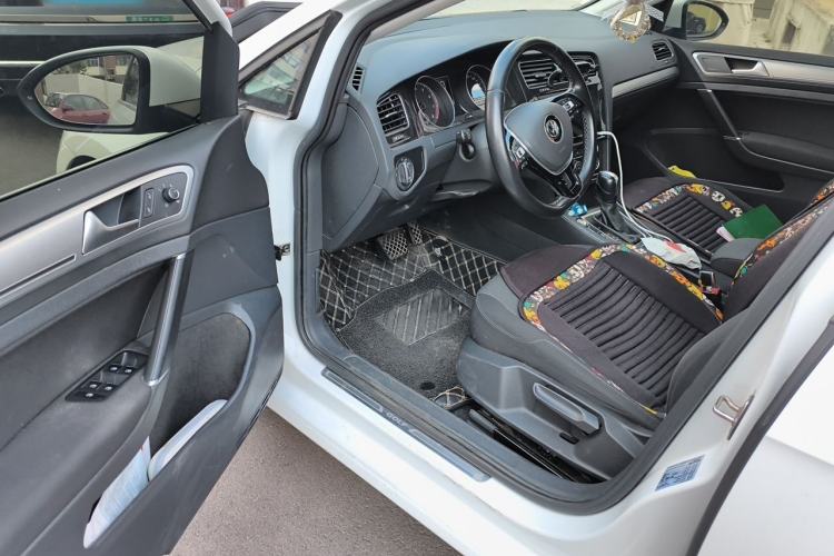 Used Volkswagen Golf 2020 Zhiai Edition 200TSI DSG Comfort Model Driver Seat