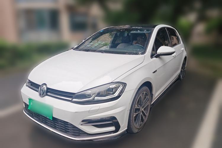 Used Volkswagen Golf 2020 Charming Edition 280TSI DSG R-Line Guazi used car, China used car export, Used car for sale, Used Volkswagen cars, Cheapest cars for sale
