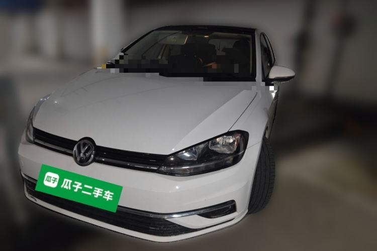 Ojetý Volkswagen Golf 2020 Zhiai Edition 200TSI DSG Comfortable & Ambitious Version Guazi used car, China used car export, Used car for sale, Used  cars, Cheapest cars for sale