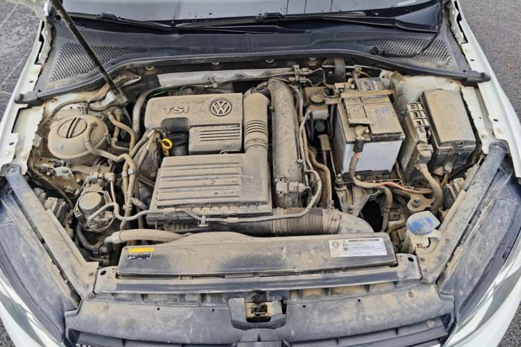 Used Volkswagen Golf 2020 280TSI DSG Luxury Edition Engine Bay