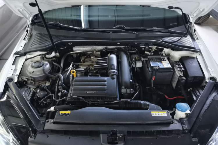 Used Volkswagen Golf 2020 Charming Edition 280TSI DSG R-Line Engine Bay