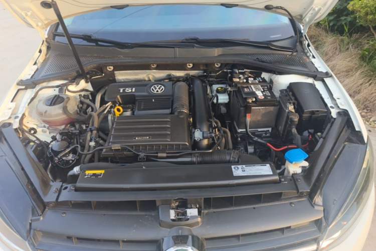 Used Volkswagen Golf 2020 280TSI DSG Comfort Version Engine Bay