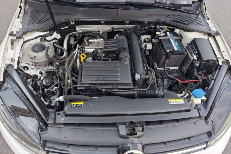 Used Volkswagen Golf 2020 Zhiai Edition 280TSI DSG Comfort Model Engine Bay