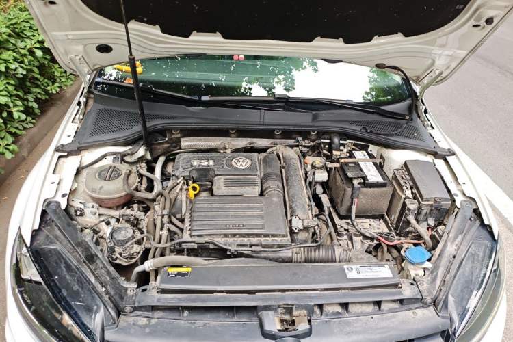 Used Volkswagen Golf 2020 280TSI DSG Comfort Version Engine Bay