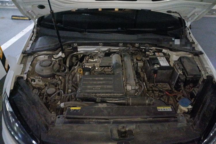 Used Volkswagen Golf 2020 Zhiai Edition 280TSI DSG Comfort Model Engine Bay