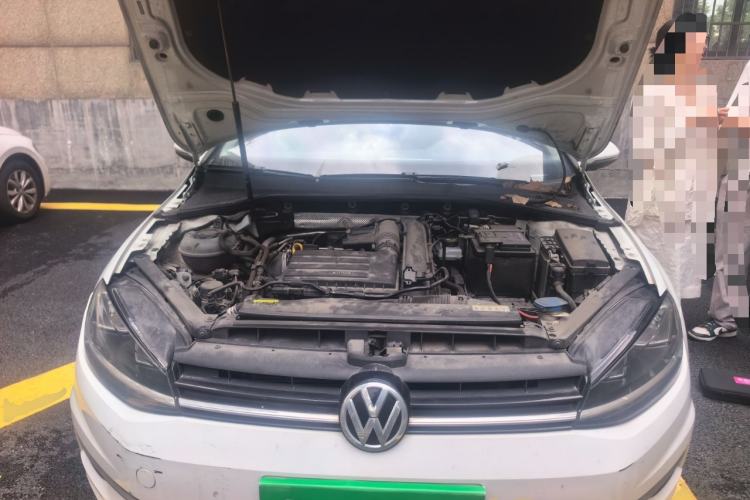 Used Volkswagen Golf 2020 Zhiai Edition 200TSI DSG Comfortable & Ambitious Version Engine Bay