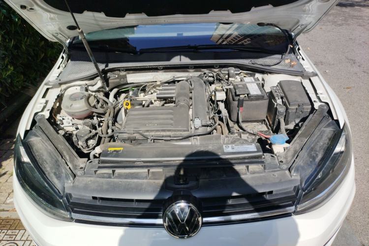 Used Volkswagen Golf 2020 Zhiai Edition 280TSI DSG Luxury Model Engine Bay