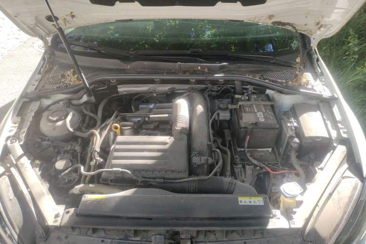 Used Volkswagen Golf 2020 Zhiai Edition 280TSI DSG Comfort Model Engine Bay