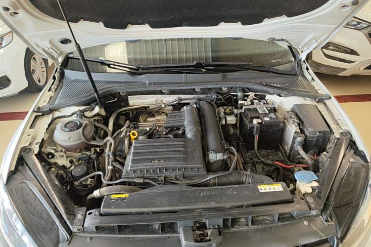Used Volkswagen Golf 2020 Zhiai Edition 280TSI DSG Comfort Model Engine Bay