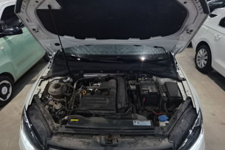 Used Volkswagen Golf 2020 Zhiai Edition 280TSI DSG Comfort Model Engine Bay