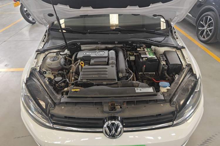 Used Volkswagen Golf 2020 200TSI DSG Comfortable and Ambitious Edition Engine Bay