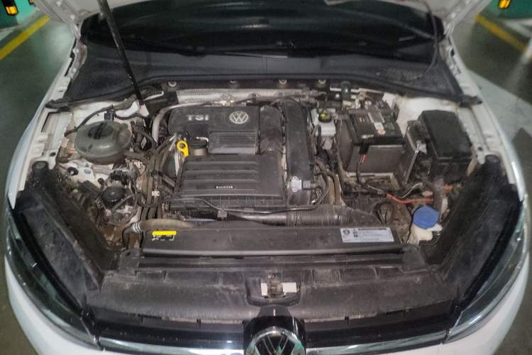 Used Volkswagen Golf 2020 280TSI DSG Comfort Version Engine Bay