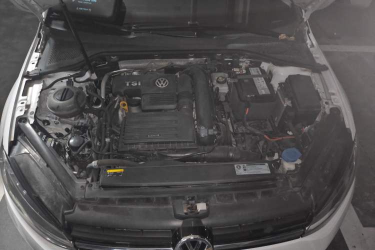 Used Volkswagen Golf 2020 280TSI DSG Comfort Version Engine Bay