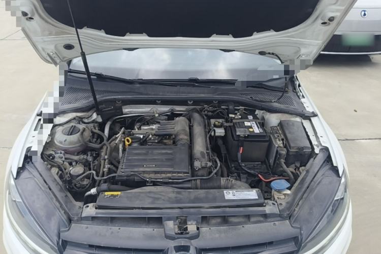 Used Volkswagen Golf 2020 Zhiai Edition 200TSI DSG Comfortable & Ambitious Version Engine Bay