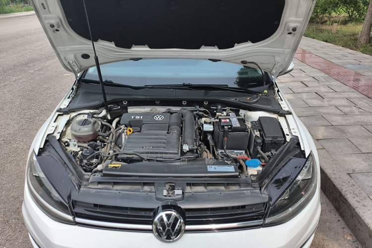 Used Volkswagen Golf 2020 200TSI DSG Comfortable and Ambitious Edition Engine Bay