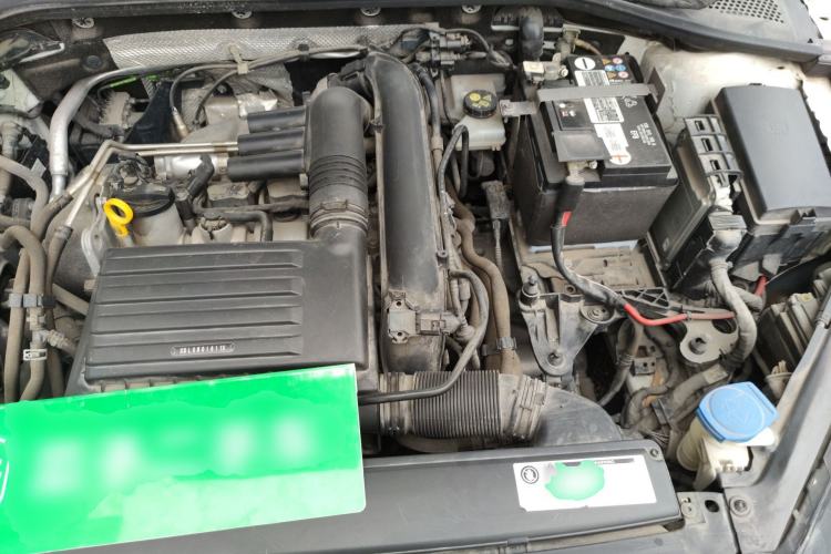 Used Volkswagen Golf 2020 Zhiai Edition 200TSI DSG Comfort Model Engine Bay