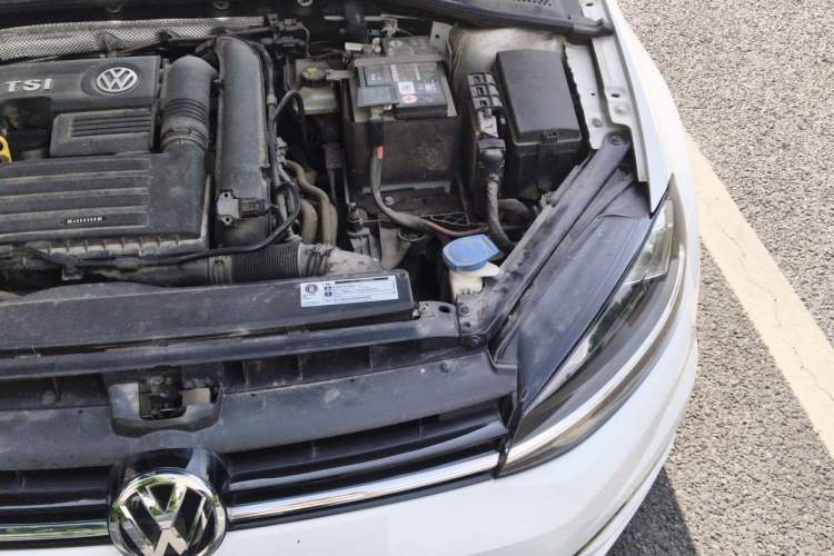 Used Volkswagen Golf 2020 280TSI DSG Comfort Version Engine Bay Left