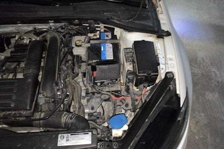 Used Volkswagen Golf 2020 Zhiai Edition 280TSI DSG Luxury Model Engine Bay Left