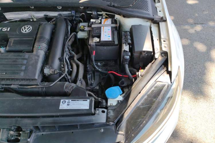 Used Volkswagen Golf 2020 280TSI DSG Comfort Version Engine Bay Left