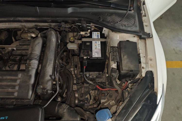 Used Volkswagen Golf 2020 Zhiai Edition 280TSI DSG Comfort Model Engine Bay Left