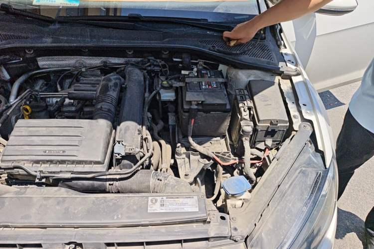 Used Volkswagen Golf 2020 Zhiai Edition 280TSI DSG Comfort Model Engine Bay Left