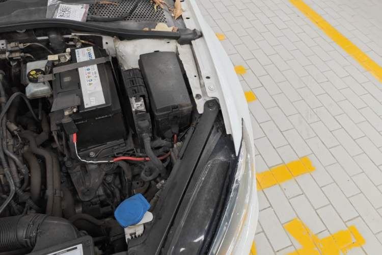 Used Volkswagen Golf 2020 280TSI DSG Comfort Version Engine Bay Left