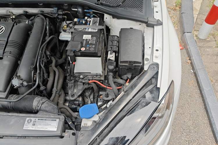 Used Volkswagen Golf 2020 280TSI DSG Comfort Version Engine Bay Left