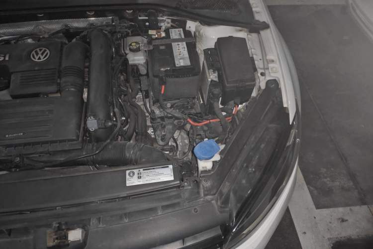 Used Volkswagen Golf 2020 280TSI DSG Comfort Version Engine Bay Left