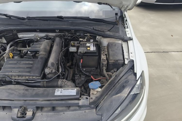Used Volkswagen Golf 2020 Zhiai Edition 200TSI DSG Comfortable & Ambitious Version Engine Bay Left