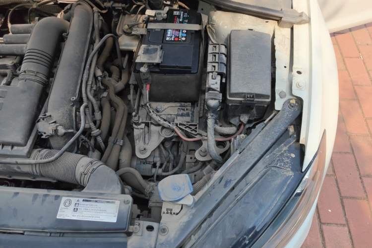 Used Volkswagen Golf 2020 Zhiai Edition 280TSI DSG Comfort Model Engine Bay Left