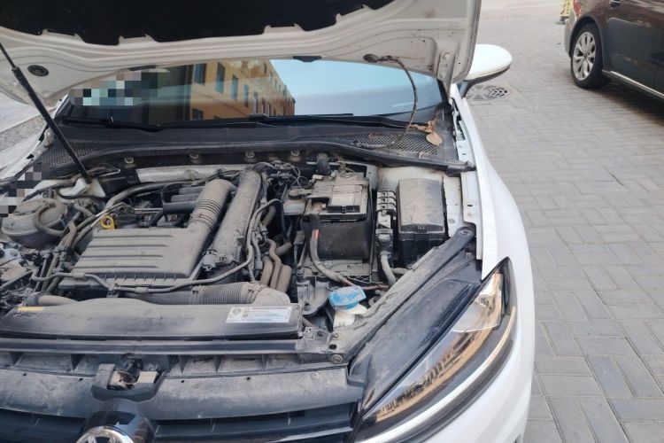 Used Volkswagen Golf 2020 Zhiai Edition 200TSI DSG Comfortable & Ambitious Version Engine Bay Left