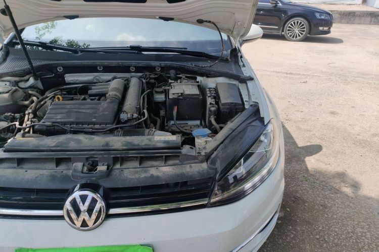 Used Volkswagen Golf 2020 Zhiai Edition 200TSI DSG Comfortable & Ambitious Version Engine Bay Left