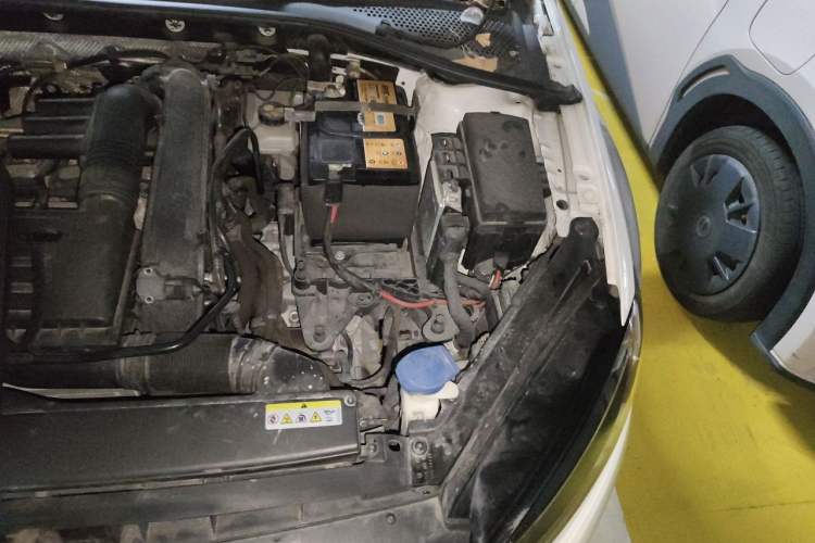 Used Volkswagen Golf 2020 Zhiai Edition 280TSI DSG Comfort Model Engine Bay Left