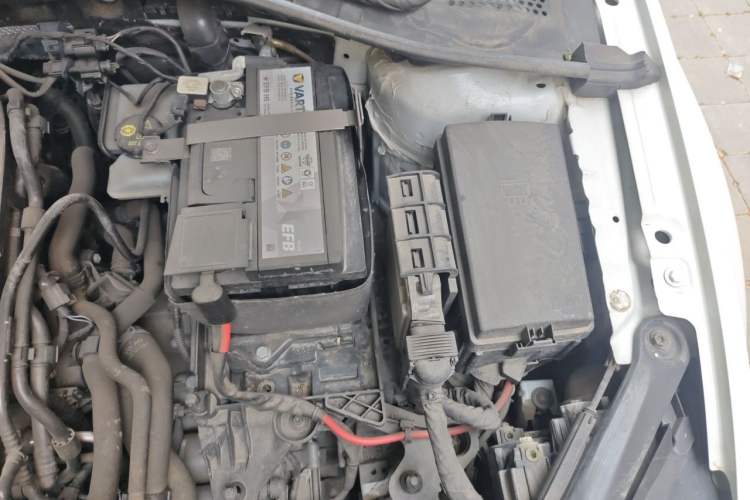 Used Volkswagen Golf 2020 Zhiai Edition 280TSI DSG Comfort Model Engine Bay Left