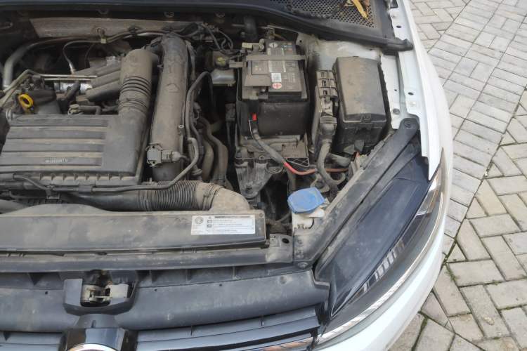 Used Volkswagen Golf 2020 Zhiai Edition 280TSI DSG Luxury Model Engine Bay Left